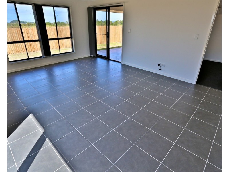 25 Timbers Beach Road, Zilzie QLD 4710