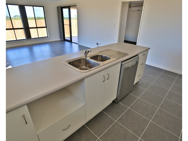 25 Timbers Beach Road, Zilzie QLD 4710