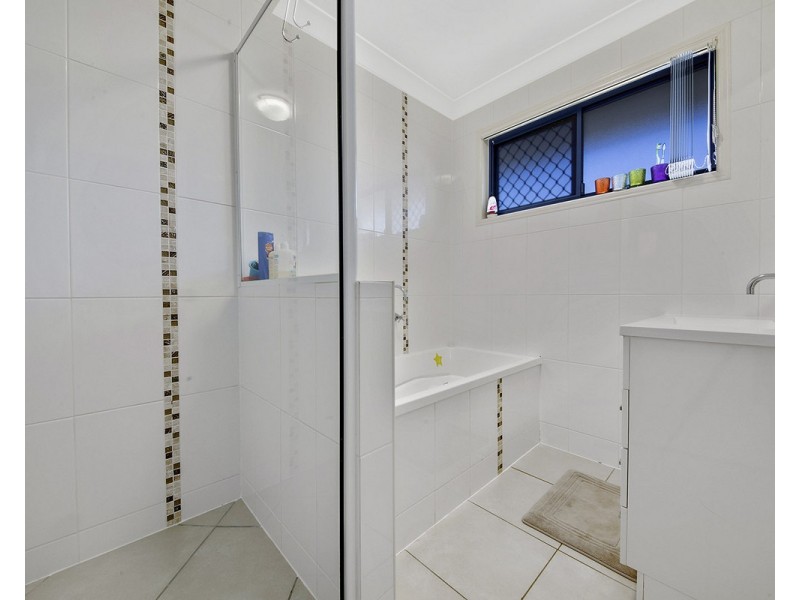 27 Amalfi Drive, Zilzie QLD 4710