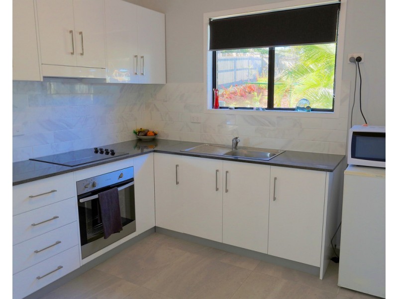 1/59 Hewitt Street, Emu Park QLD 4710