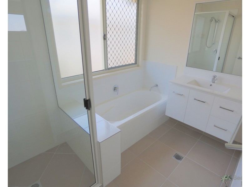 7 Seaspray Drive, Zilzie QLD 4710