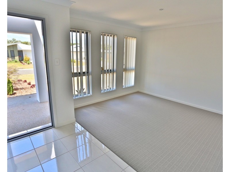 2 Aqua Lane, Mulambin QLD 4703