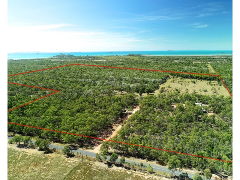 837 Coowonga Road, Keppel Sands QLD 4702