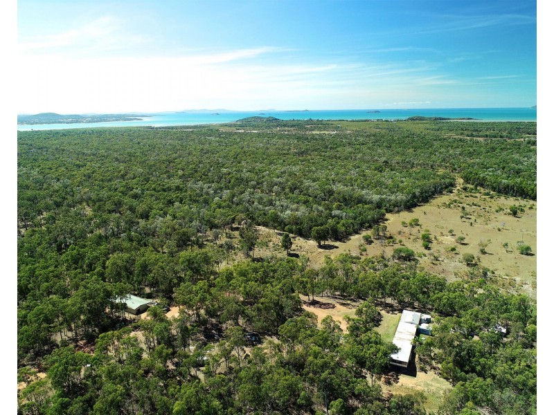 837 Coowonga Road, Keppel Sands QLD 4702