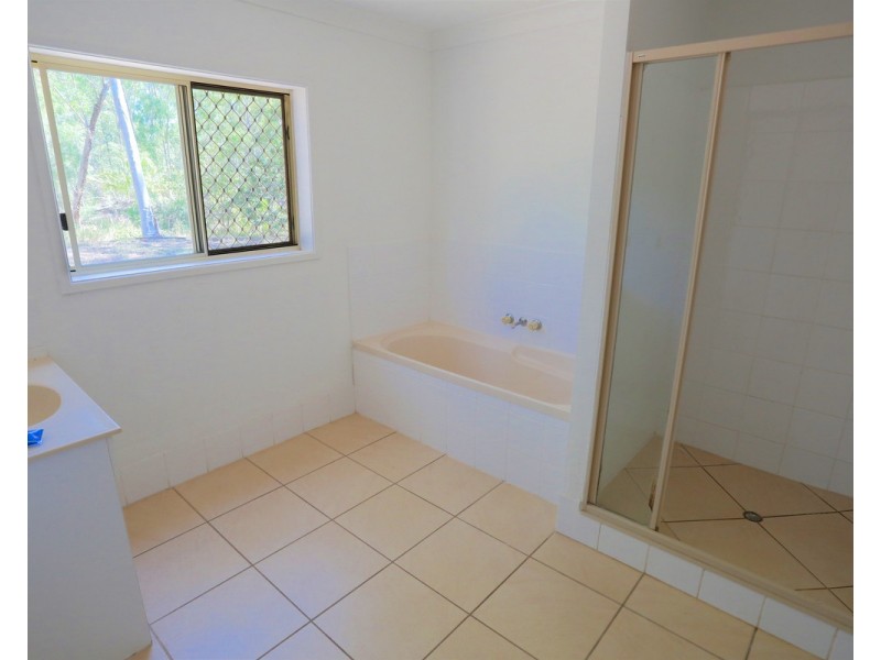 837 Coowonga Road, Keppel Sands QLD 4702