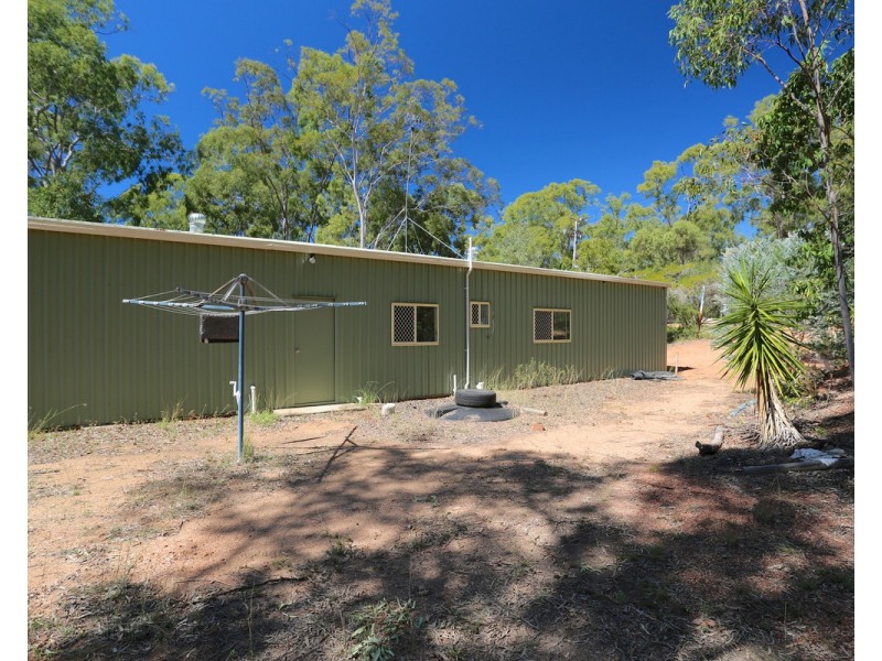 837 Coowonga Road, Keppel Sands QLD 4702