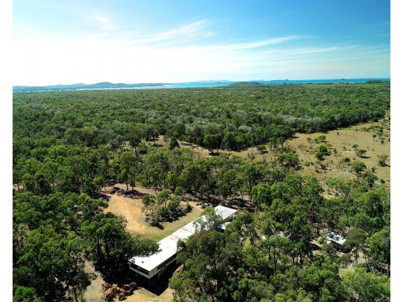 837 Coowonga Road, Keppel Sands QLD 4702