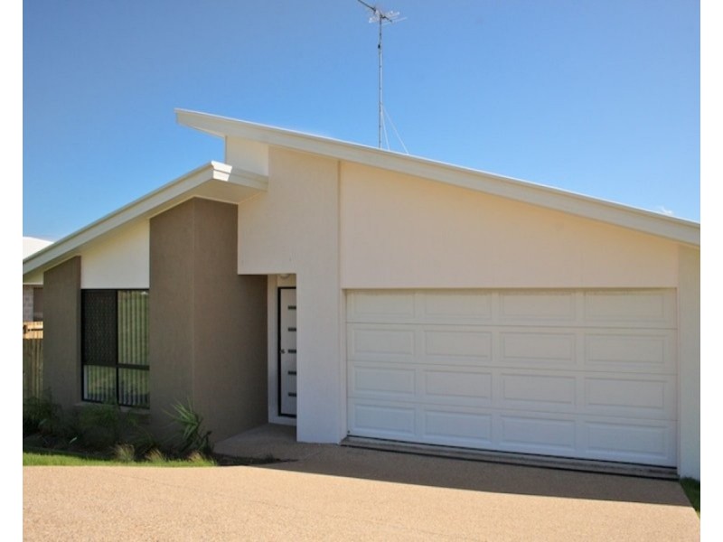 24 Falcon Crest, Zilzie QLD 4710
