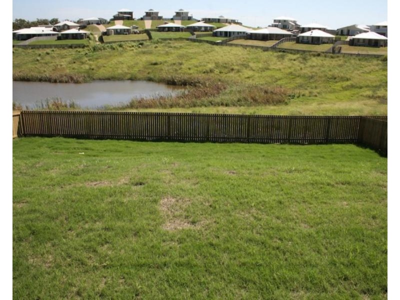 24 Falcon Crest, Zilzie QLD 4710