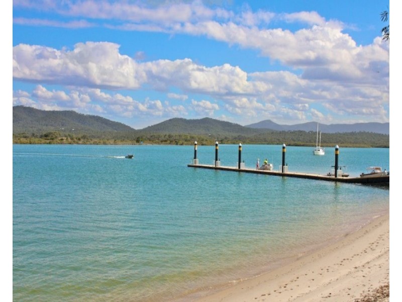 24 Falcon Crest, Zilzie QLD 4710