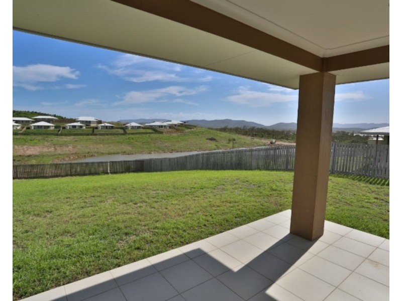 3 The Peak, Zilzie QLD 4710