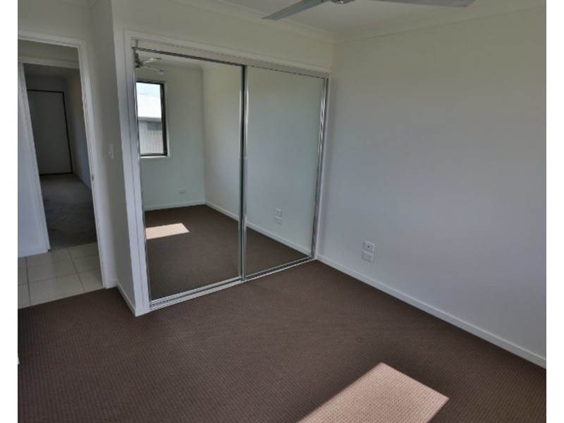 3 The Peak, Zilzie QLD 4710