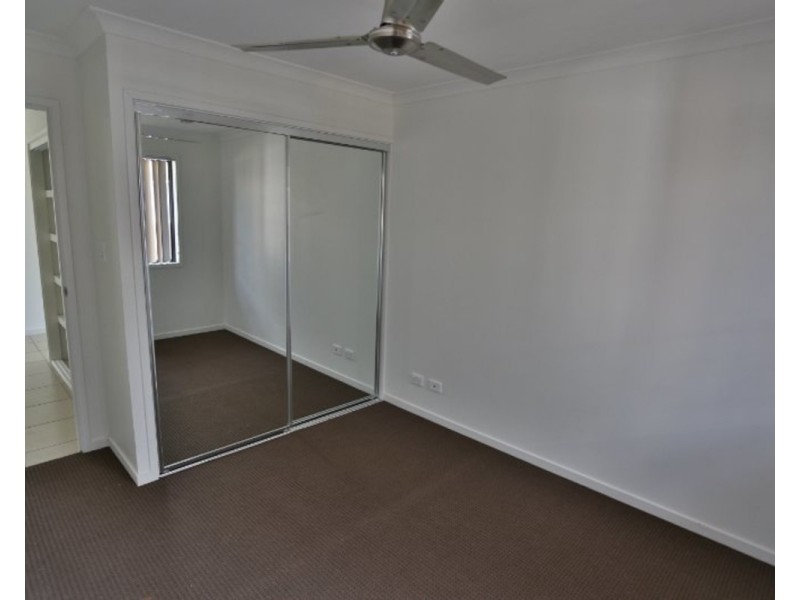 3 The Peak, Zilzie QLD 4710