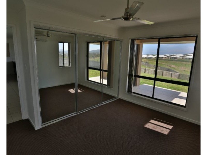 3 The Peak, Zilzie QLD 4710
