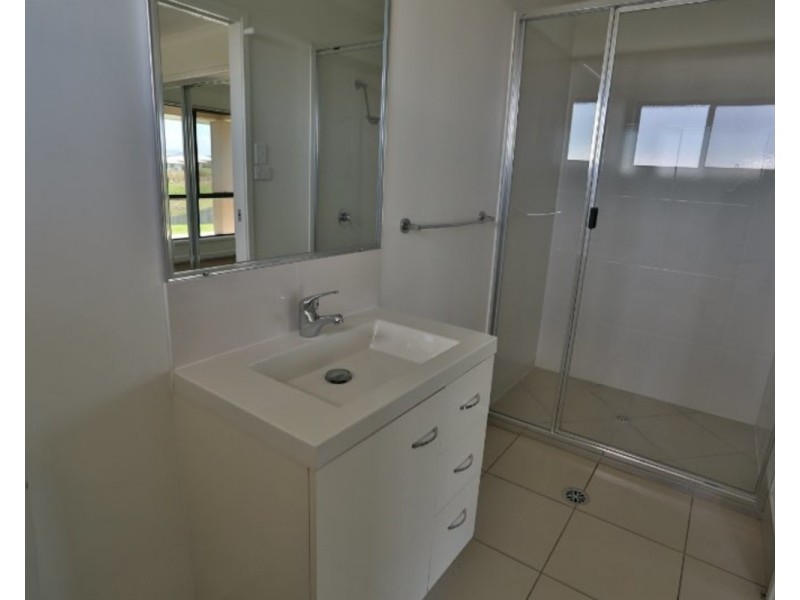 3 The Peak, Zilzie QLD 4710