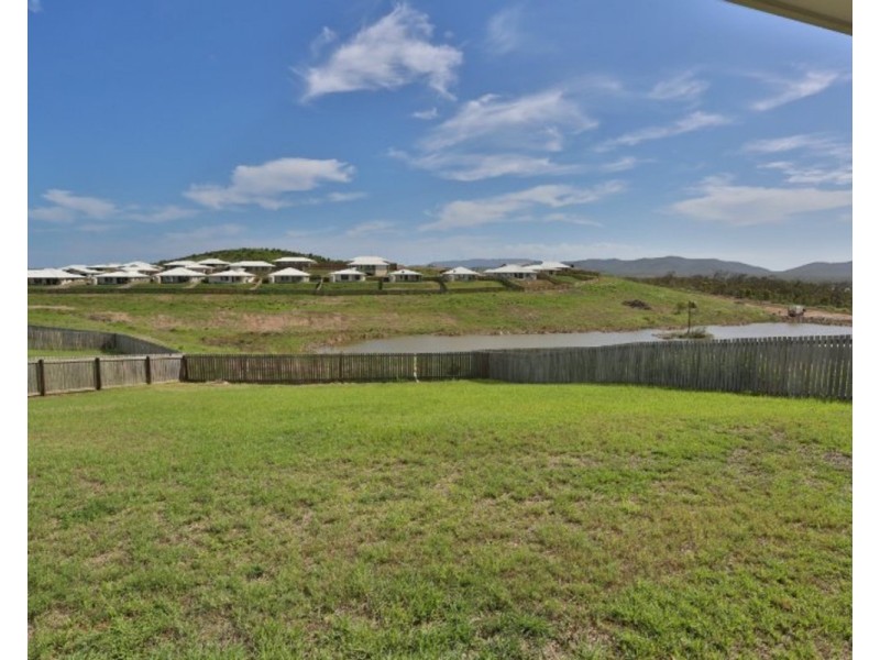 3 The Peak, Zilzie QLD 4710
