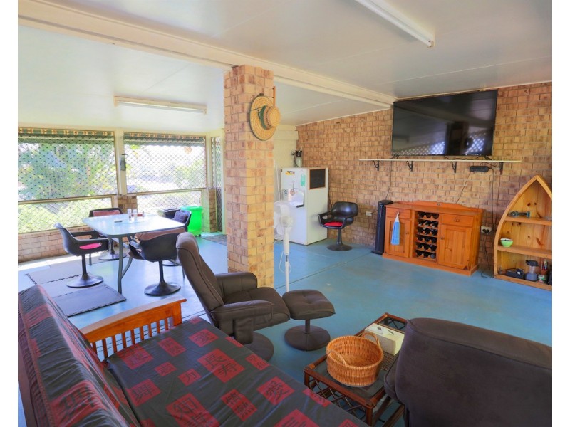 23 Thomas Street, Emu Park QLD 4710