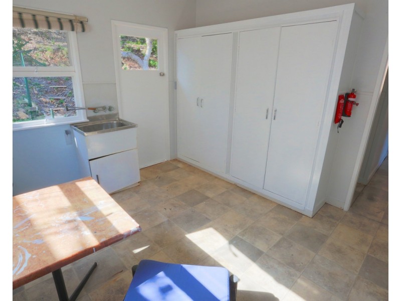 11 Raymond Terrace, Yeppoon QLD 4703