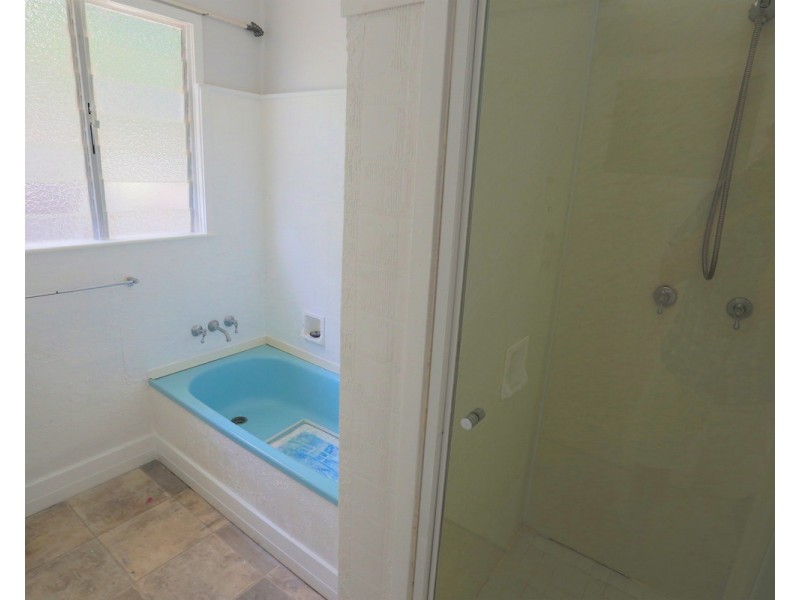 11 Raymond Terrace, Yeppoon QLD 4703