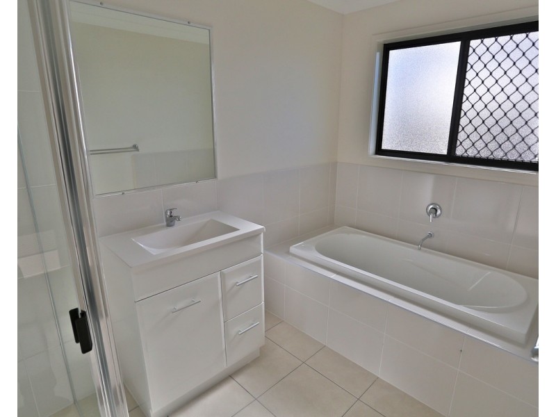 9 Eagle Heights, Zilzie QLD 4710