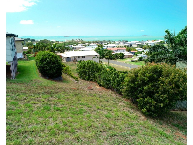 18 Livstonia Crescent, Emu Park QLD 4710