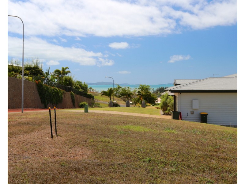 18 Livstonia Crescent, Emu Park QLD 4710
