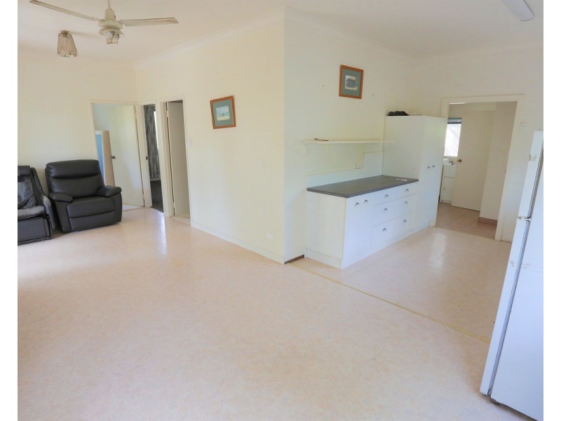 1755 Emu Park Road, Tungamull QLD 4702