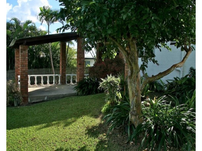 38 Connor Street, Emu Park QLD 4710