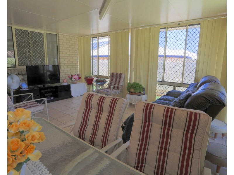 12 Haven Road, Emu Park QLD 4710