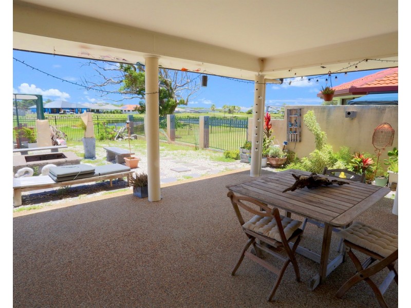 9 Monaco Drive, Zilzie QLD 4710