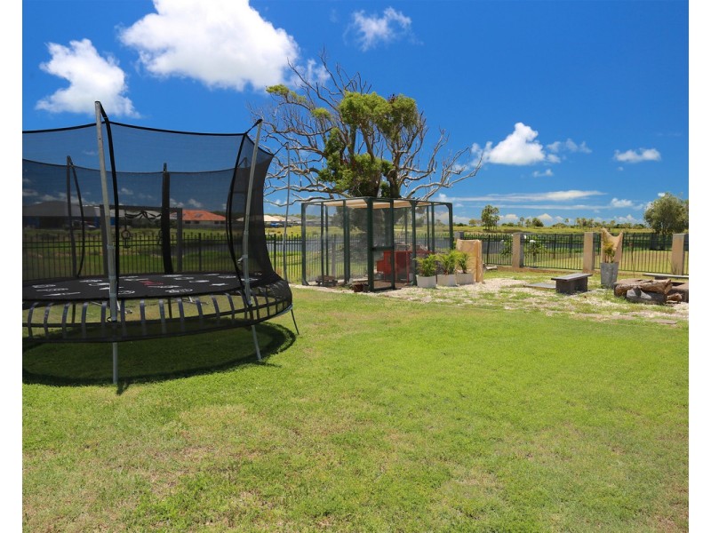 9 Monaco Drive, Zilzie QLD 4710