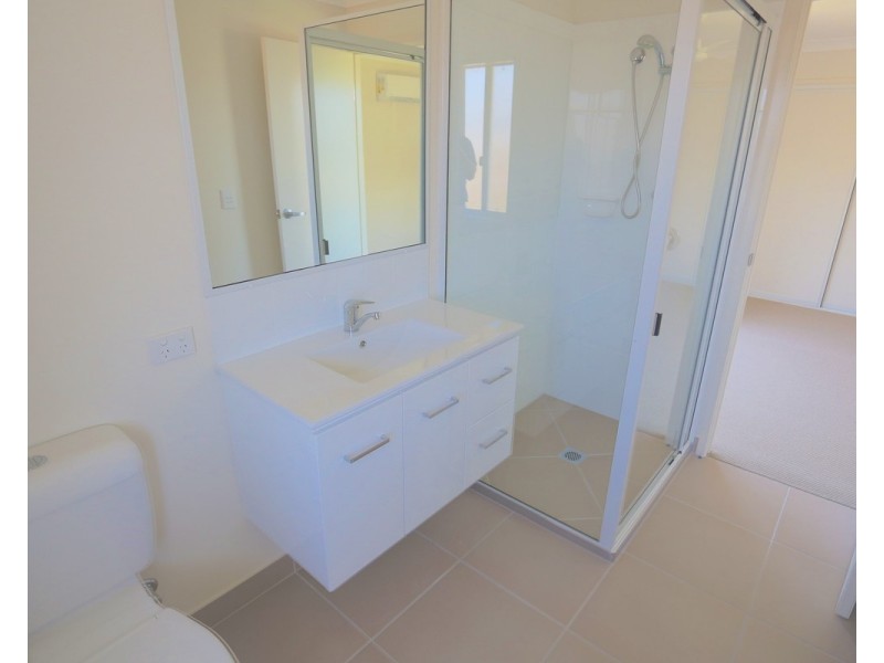 2 Ocean View Drive, Zilzie QLD 4710