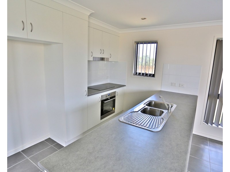 50 Eagle Heights, Zilzie QLD 4710