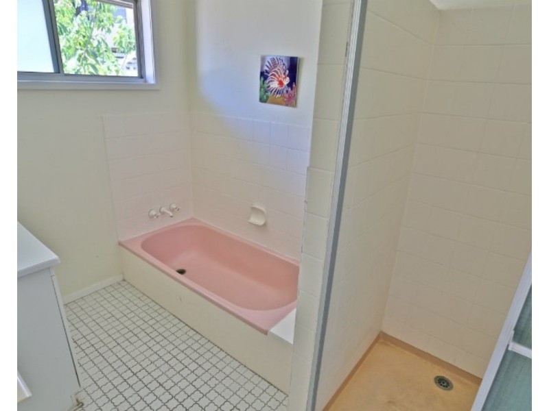 4 Keppel Street, Emu Park QLD 4710