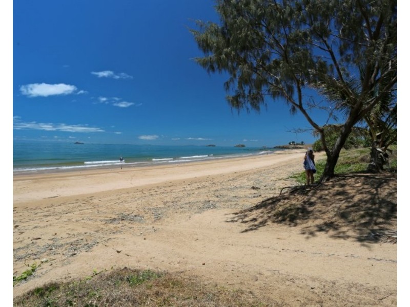 4 Keppel Street, Emu Park QLD 4710