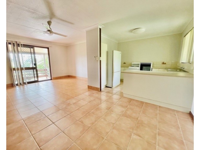 2/44 Ferguson Street, Emu Park QLD 4710