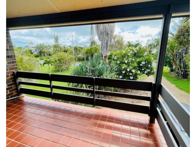 2/44 Ferguson Street, Emu Park QLD 4710