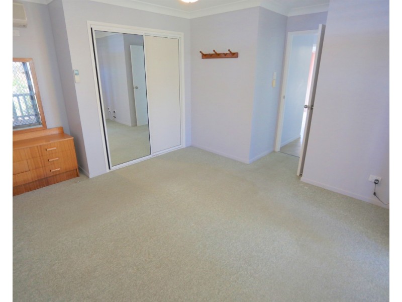 4/13 Wilbraham Street, Zilzie QLD 4710