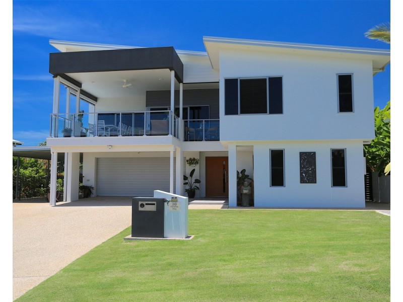 38 Paradise Way, Emu Park QLD 4710