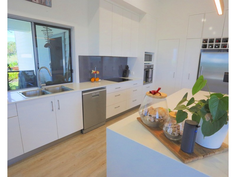 38 Paradise Way, Emu Park QLD 4710
