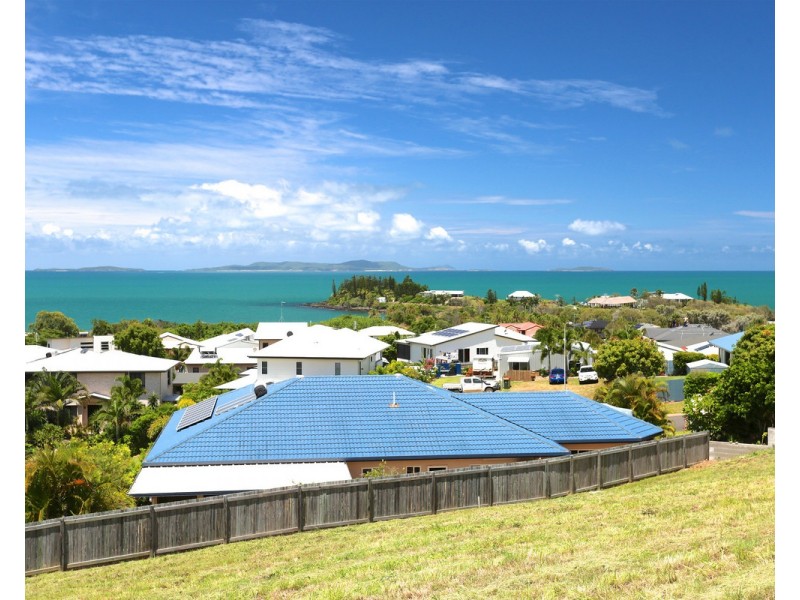 13 Paradise Way, Emu Park QLD 4710