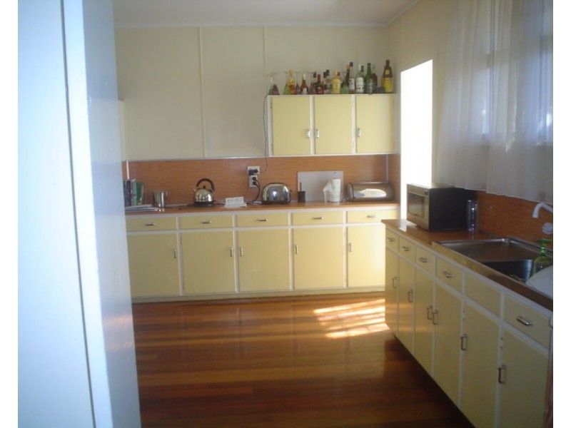 32 Hunter Street, Emu Park QLD 4710