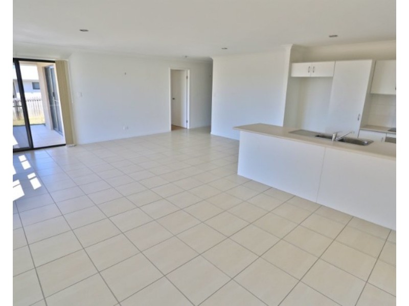 8 The Ridge Way, Zilzie QLD 4710