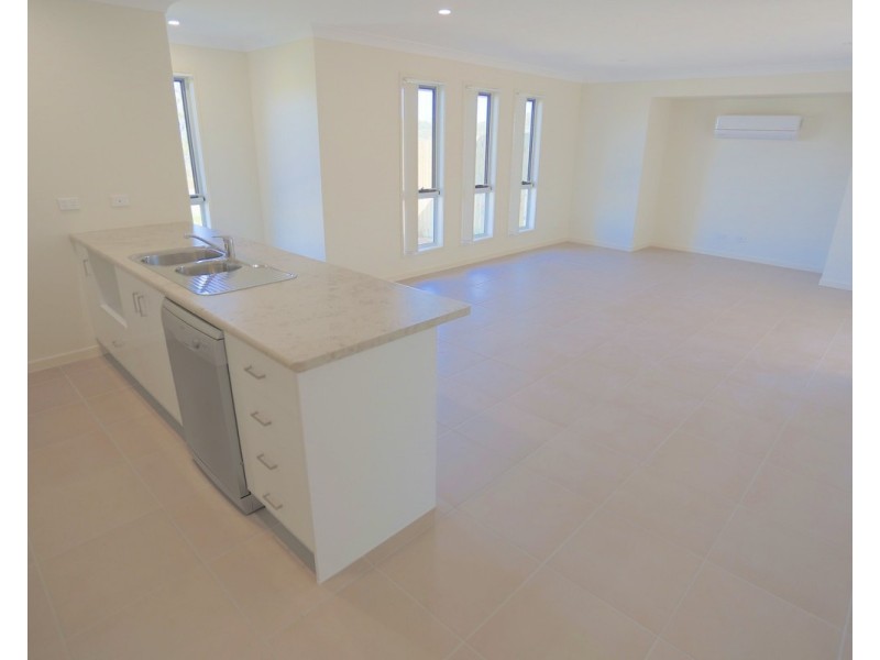 1 Seaspray Drive, Zilzie QLD 4710