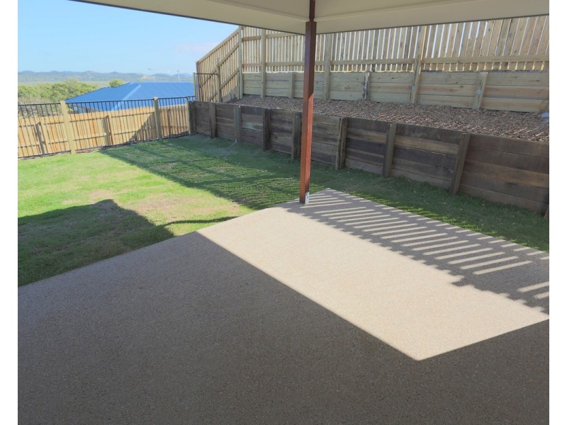 1 Seaspray Drive, Zilzie QLD 4710