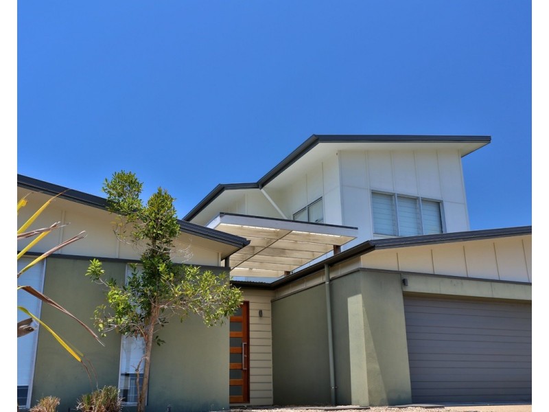 33 Cocoanut Point Drive, Zilzie QLD 4710