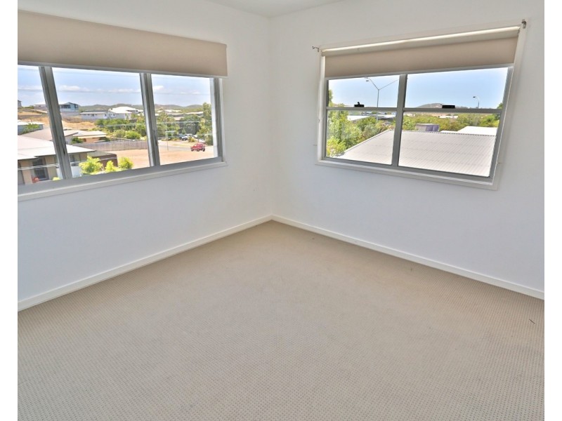 33 Cocoanut Point Drive, Zilzie QLD 4710