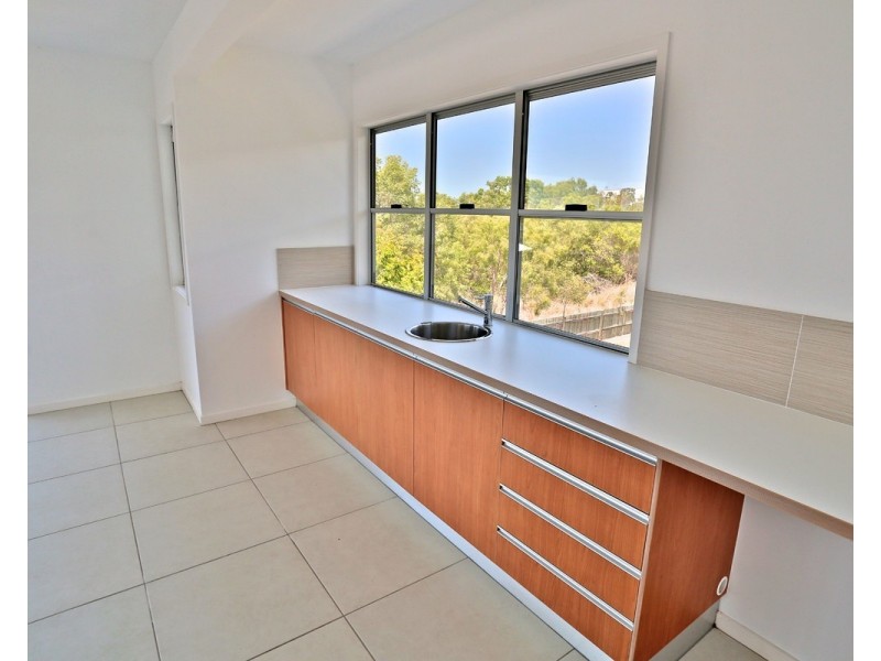 33 Cocoanut Point Drive, Zilzie QLD 4710