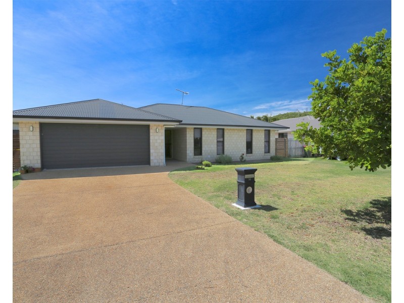 14 Riviera Way, Mulambin QLD 4703