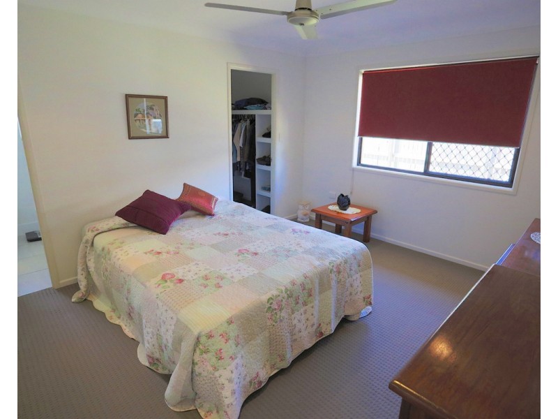 14 Riviera Way, Mulambin QLD 4703